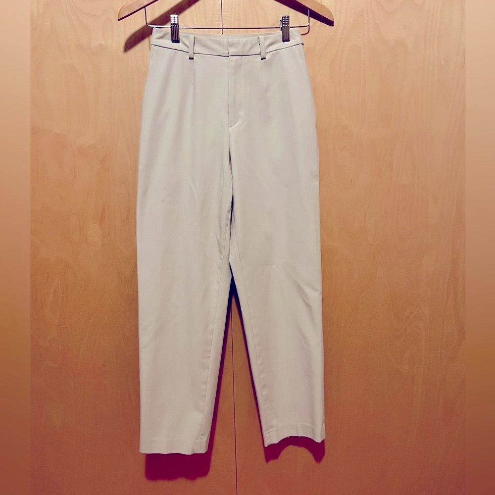 Uniqlo light tan / cream / off white dress pants with comfortable stretch